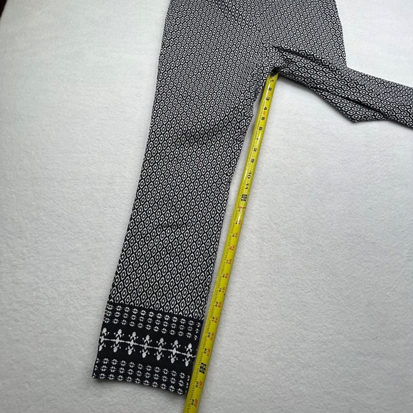 Rafaella Comfort Women's Pull-On Ankle Pant size 10 Black & White Geometric - Picture 11 of 15